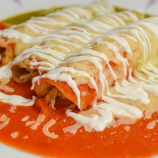 Queens' Dos Salsas Chicken Enchiladas